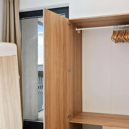 A Stylish Retreat In Urban Landscape