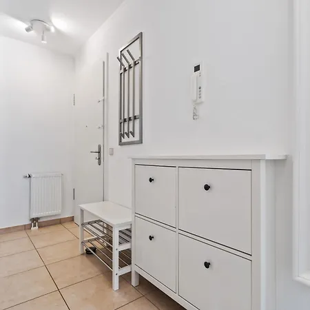 Apartament A Stylish Retreat In Urban Landscape